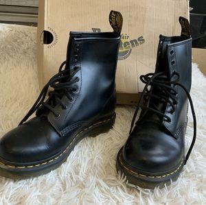 Dr.Marten Leathet Boots